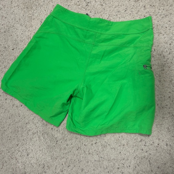 Women’s size Small Bright Green Kokatat board shorts - Picture 4 of 7